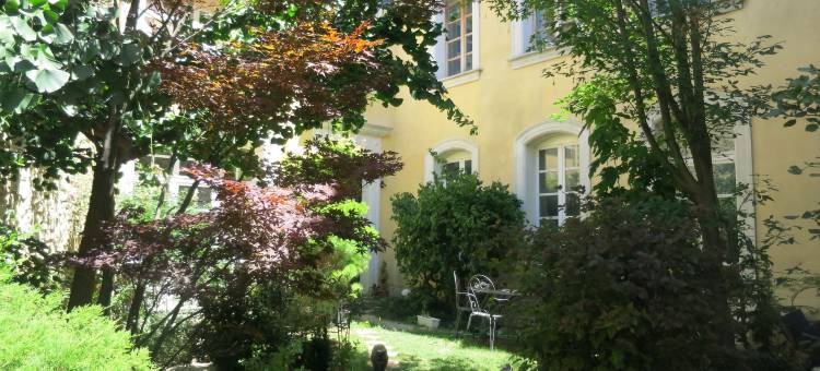 恩特雷维涅当泰勒斯旅馆(Entre Vignes et Dentelles)图片