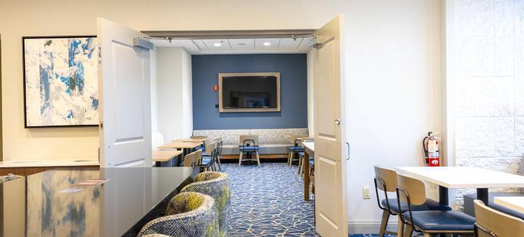 波士顿剑桥智选假日套房酒店(Holiday Inn Express & Suites Boston - Cambridge)图片