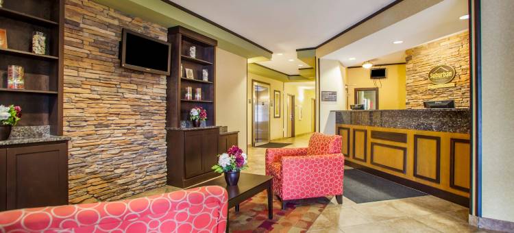 锡达福尔斯郊区开放式客房(Suburban Studios Cedar Falls)图片