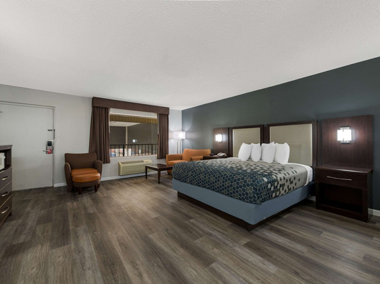 伊克诺旅馆切罗市场街