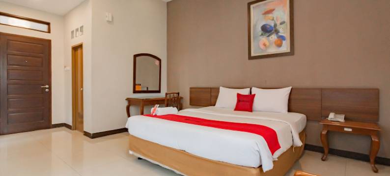 红多兹酒店-近新邦达戈2号(RedDoorz Near Simpang Dago 2)图片