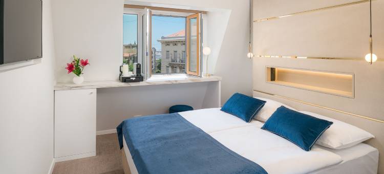 弗罗丝华丽酒店(Flos Luxury Rooms)图片
