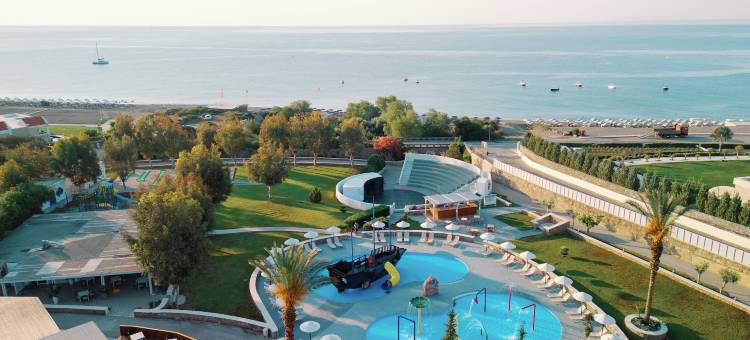 “基奥塔里米拉鲁纳海滩度假村”(Kiotari Miraluna Resort)图片