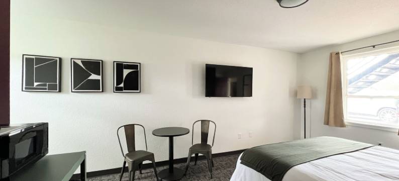 游牧汽车旅馆-国际瀑布,明尼苏达-靠近加拿大边境(The Nomad Motel - International Falls, MN - Near Canadian Border)图片