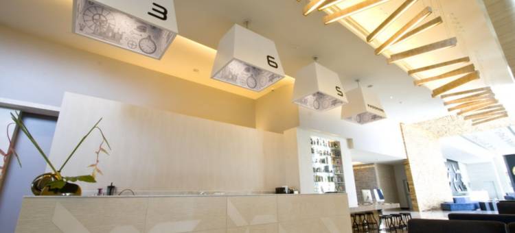 茨克斯5美景酒店(Tsix5 Phenomenal Hotel Pattaya)图片