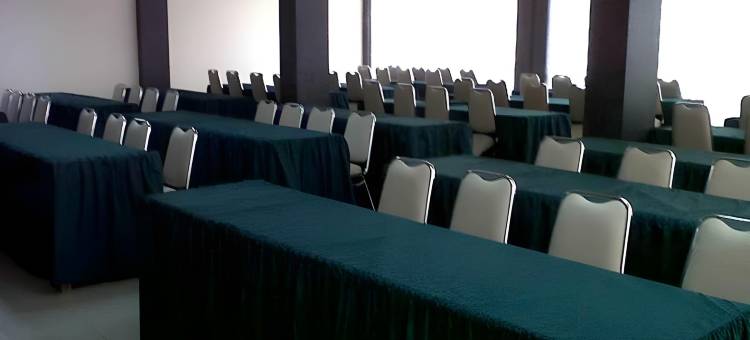 茂物安姆温酒店(M-One Hotel Bogor)图片