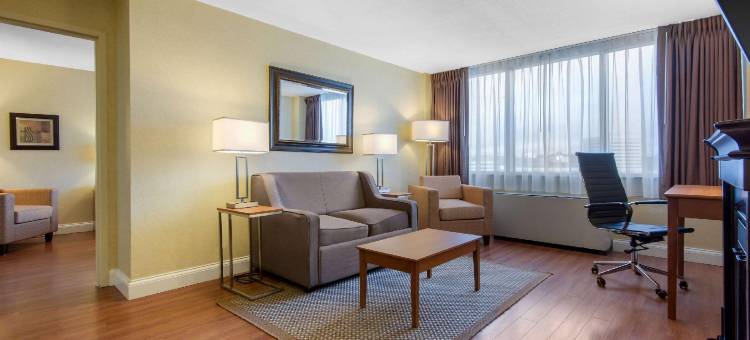 市中心凯艺酒店及会议中心(Quality Inn & Conference Centre Downtown Sudbury)图片