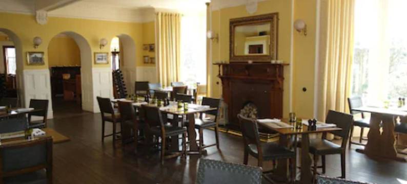 基尔马诺克阿姆斯酒店(Kilmarnock Arms Hotel)图片