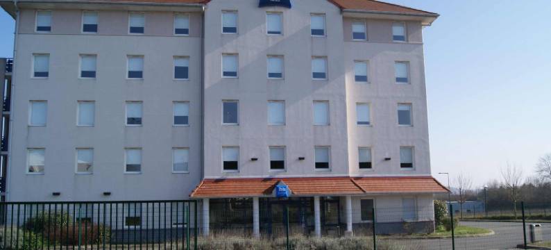 耐沃瓦雷讷沃泽勒宜必思快捷酒店(Ibis Budget Nevers Varennes Vauzelles)图片