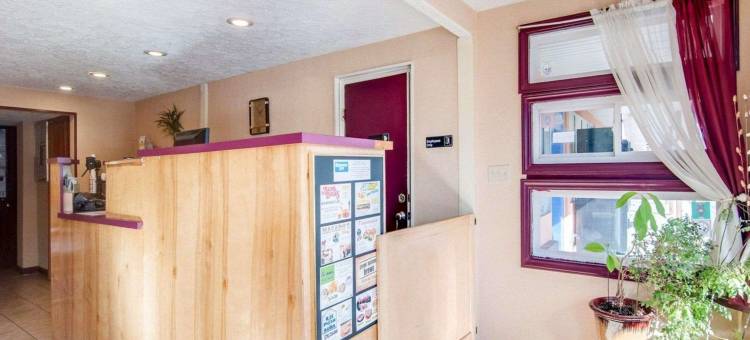 伊克诺旅馆加莱克斯(Econo Lodge)图片