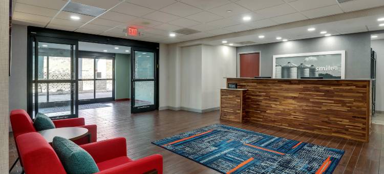 圣路易斯 - 爱德华兹维尔欢朋酒店及套房(Hampton Inn & Suites St. Louis-Edwardsville)图片