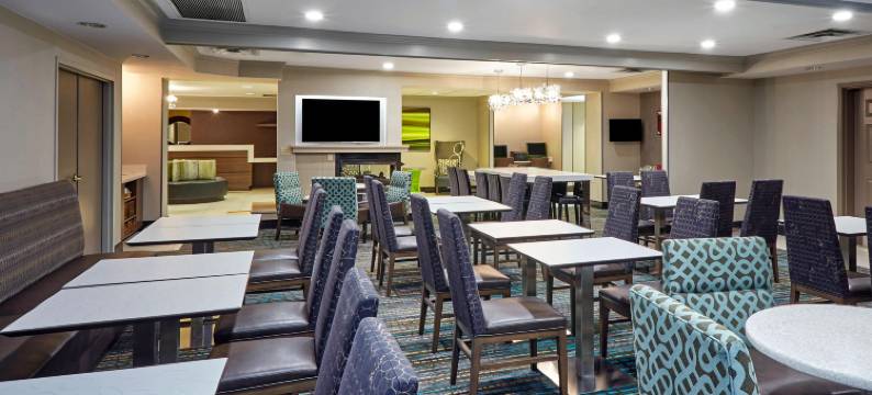 芝加哥绍姆堡/伍德菲尔德购物中心居家酒店(Residence Inn Chicago Schaumburg/Woodfield Mall)图片