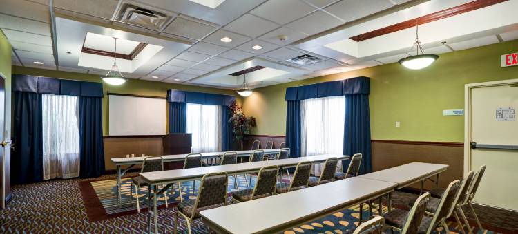 智选假日套房酒店克里斯琴斯堡(Holiday Inn Express & Suites Christiansburg)图片