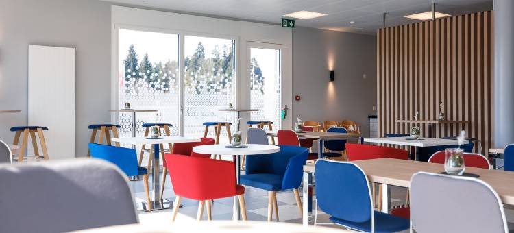 卢塞恩-诺伊恩基希智选假日酒店(Holiday Inn Express Luzern - Neuenkirch)图片