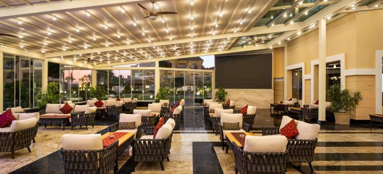 开罗媒体城瑞享酒店(Mövenpick Hotel Cairo-Media City)图片