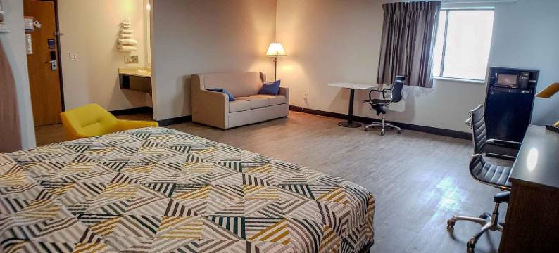 伊利诺伊伊基瓦尼 6 号汽车旅馆(Motel 6 Kewanee, IL)图片