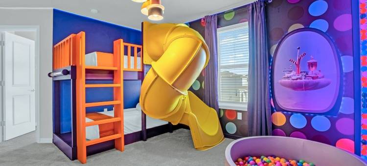 Upstay十卧室家庭度假屋，带泳池、热水浴缸和游戏室(Upstay 10Br Family Retreat w Pool Hot Tub & Games)图片