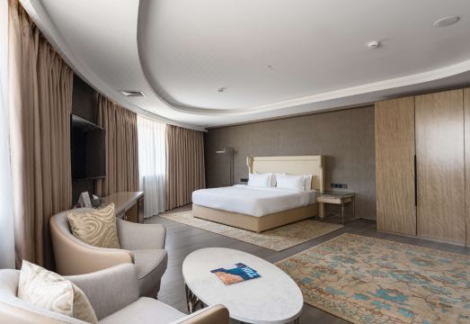 Mövenpick Samarkand Hotel Overview