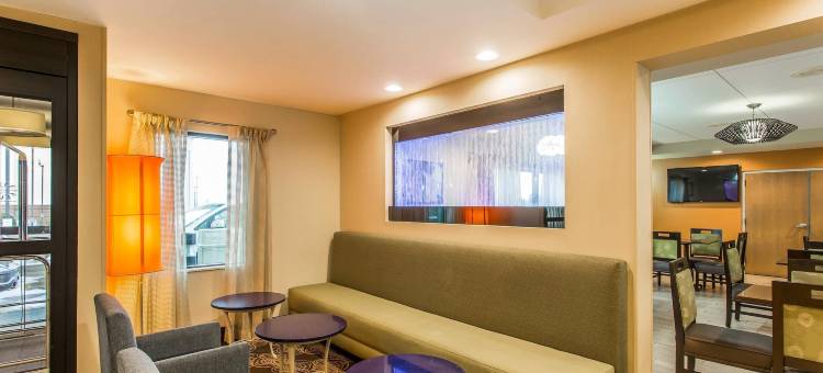 库克维尔舒适套房酒店(Comfort Inn & Suites Cookeville)图片