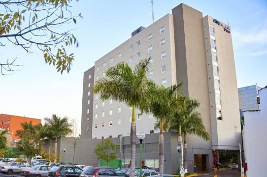 万豪瓜达拉哈拉博览会城市快捷酒店(City Express Plus by Marriott Guadalajara Expo)