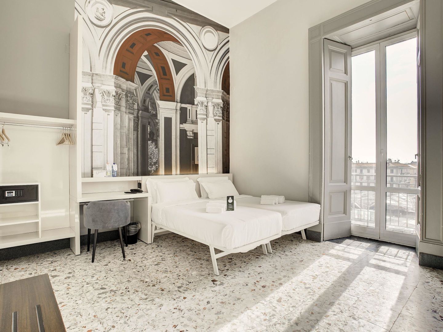 B&B Hotel Napoli Over view