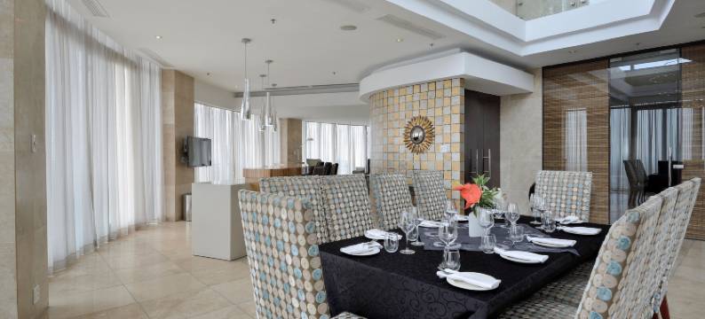 米开朗基罗塔楼酒店(The Michelangelo Towers)图片