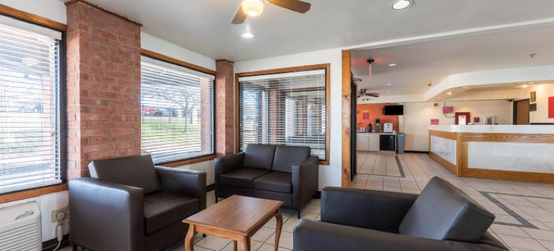 伊克诺旅馆套房酒店(Econo Lodge Inn & Suites)图片