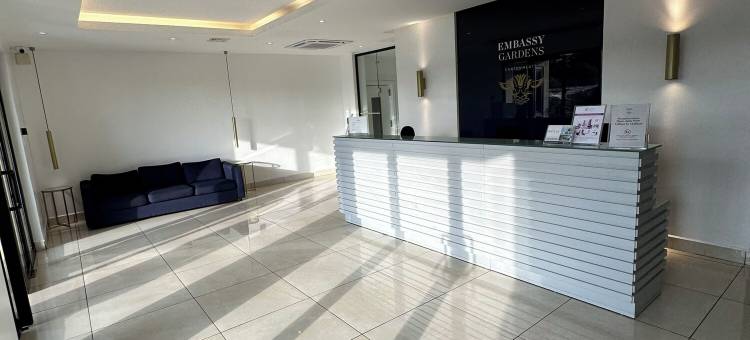 Embassy Gardens 的 Peravi 套房(Peravi Suites at Embassy Gardens)图片