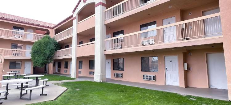 巴斯托，加州6号汽车旅馆-莫哈维沙漠站-I-15(Motel 6 Barstow, CA - Mojave Desert Stop - I-15)图片
