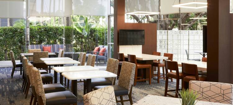 洛杉矶LAX/世纪大道万怡酒店(Courtyard Los Angeles LAX/Century Boulevard)图片
