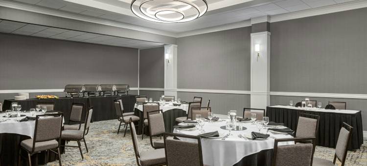 迈尔斯堡钟楼购物区希尔顿逸林酒店及度假村(Doubletree by Hilton Fort Myers at Bell Tower Shops)图片