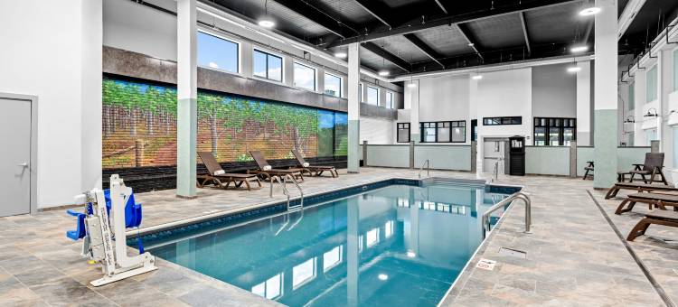 科特兰霍姆汤公寓及会议中心(HomeTowne Studios & Conference Center Cortland)图片