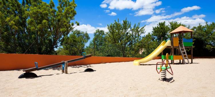 科利纳乡村酒店(Colina Village)图片