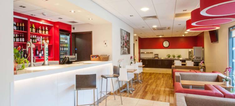 伦敦推肯汉姆旅屋酒店(Travelodge London Twickenham)图片