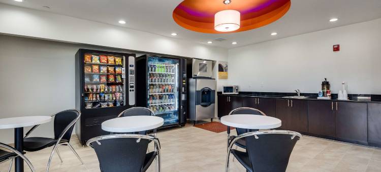 俄克拉荷马塔尔萨 6 号汽车旅馆(Motel 6 Tulsa, OK)图片