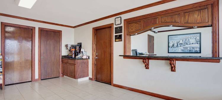 俄克拉何马城-速8酒店(Super 8 by Wyndham Oklahoma/Frontier City)图片