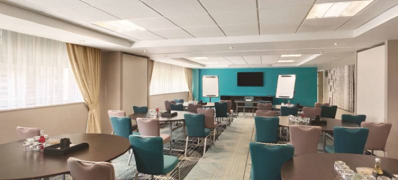 考文垂温德姆华美达套房酒店(Ramada Hotel & Suites by Wyndham Coventry)图片