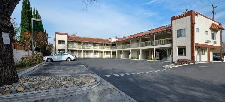 圣何塞会议中心美洲最佳价值酒店(Americas Best Value Inn- San Jose Convention Center)图片