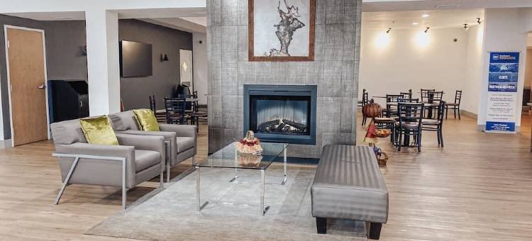 胡椒树机场贝斯特韦斯特优质酒店(Best Western Plus Peppertree Airport Inn)图片