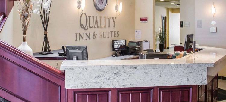 尼斯库艾德蒙顿机场温德姆华美达酒店(Ramada by Wyndham Nisku Edmonton Airport)图片