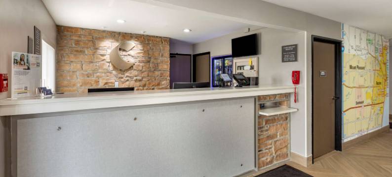 芒特普林森 - 拉辛舒适酒店(Comfort Inn Mount Pleasant – Racine)图片