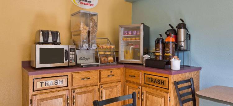 列克星敦公园-加利福尼亚地区温德姆速8酒店(Super 8 by Wyndham Lexington Park/California Area)图片