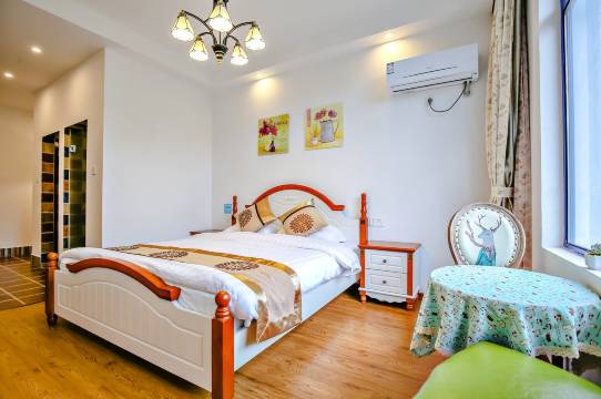 蓝屿麦田西湖一店民宿(梅灵北路分店)