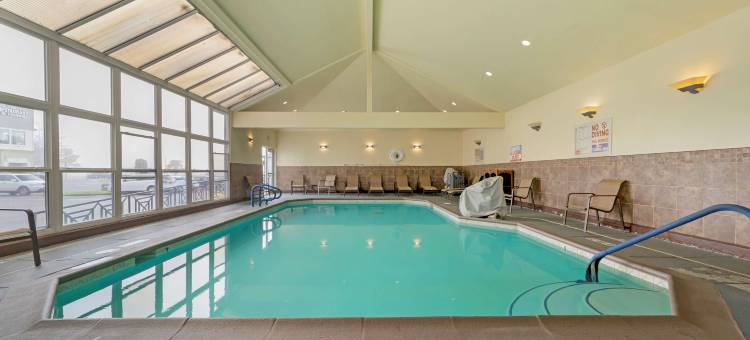 诺斯伍兹贝斯特韦斯特优质酒店(Best Western Plus Northwoods Inn)图片
