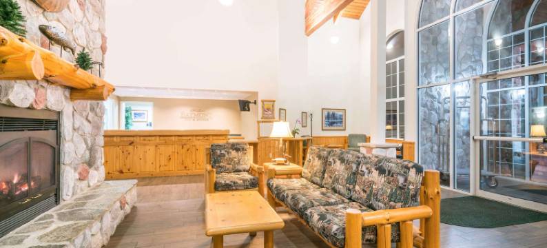 巴克斯特-布雷纳德区呗盟套房酒店(Baymont by Wyndham Baxter/Brainerd Area)图片