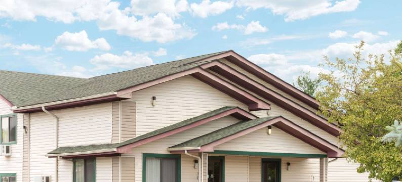 特温斯堡-克利夫兰地区速8酒店(Super 8 by Wyndham Twinsburg/Cleveland Area)图片