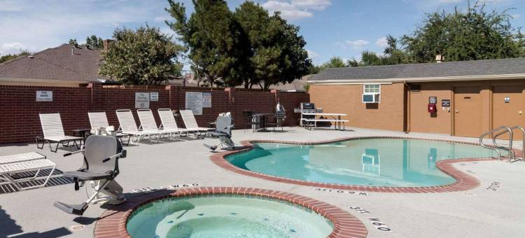 品质套房酒店米德兰北环路250(Quality Suites Midland North Loop 250)图片