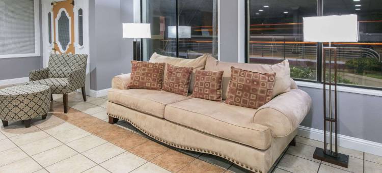 朗维尤骑士酒店(Knights Inn Longview)图片