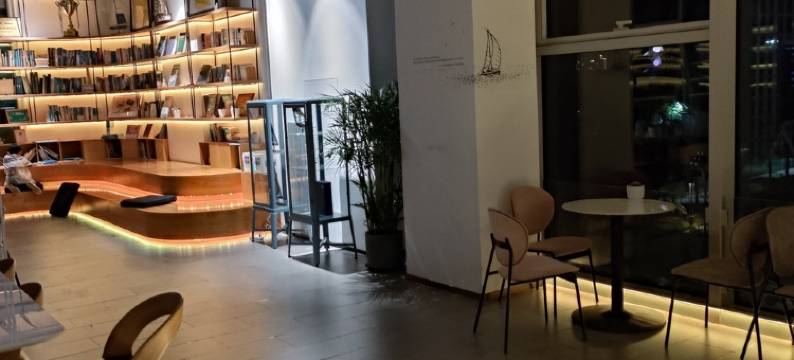 北戴河蔚蓝海岸三期J简北欧简约风客栈(华贸一路分店)图片