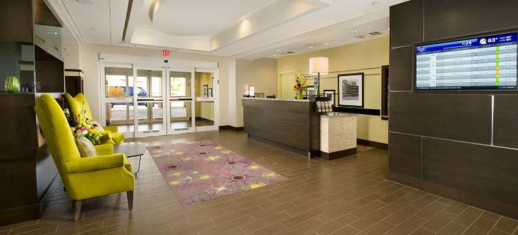 水牛城机场欢朋套房酒店(Hampton Inn & Suites Buffalo/Airport)图片